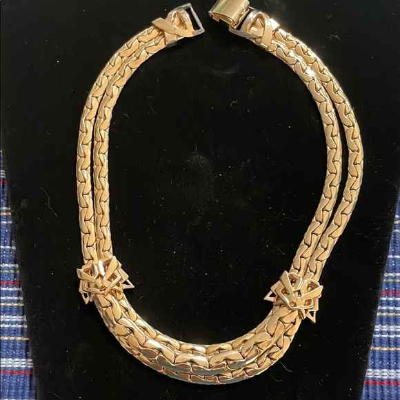Kafin New York Elegant Gold toned Chain Necklace by Kafin New York - Picture 1 of 14